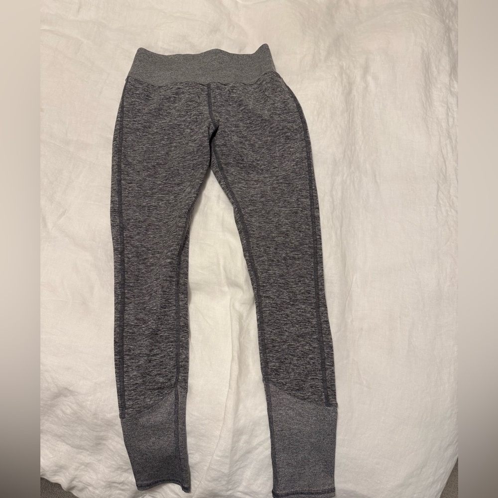 Alo grey leggings